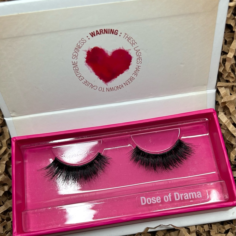 Dose of Colors 
Dose of Drama Lashes